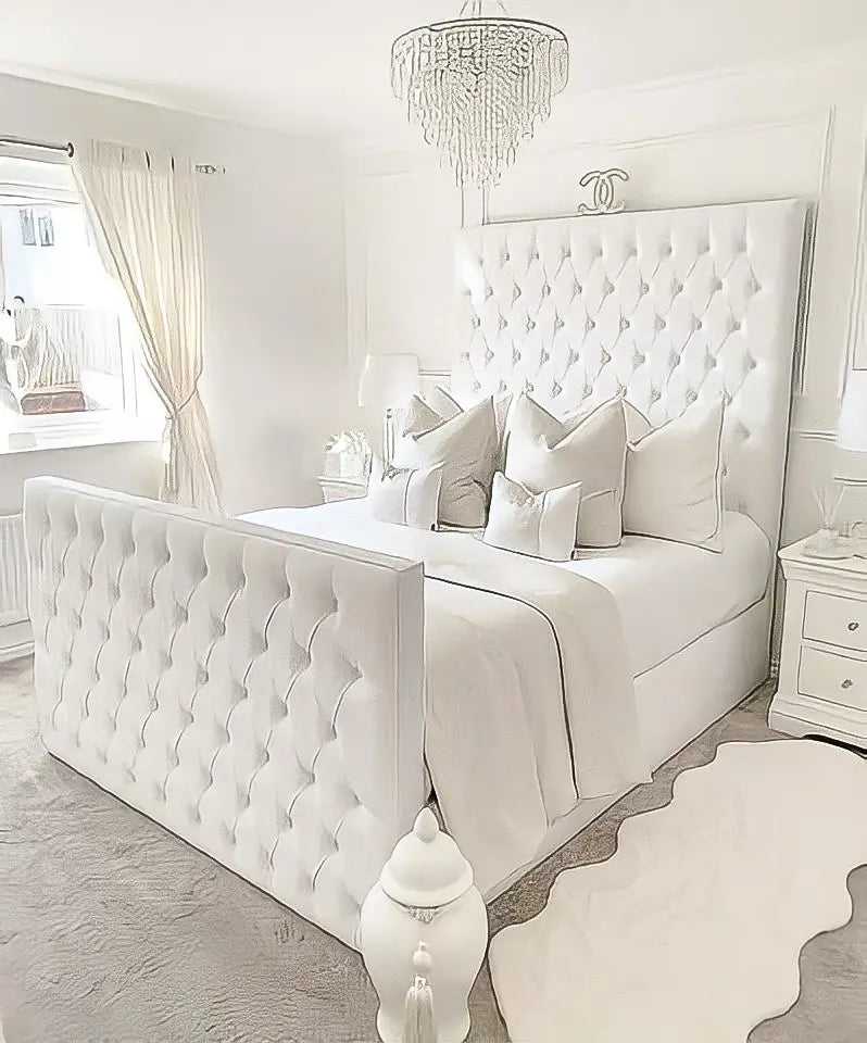 Grand Chesterfield Upholstered Bed